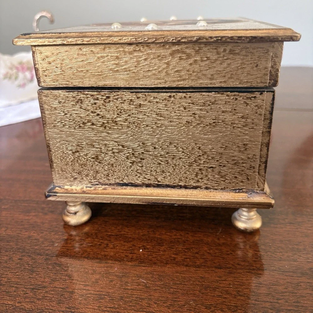 Vintage Music Box Jewelry Box Velvet Lined Victorian Portrait Japan